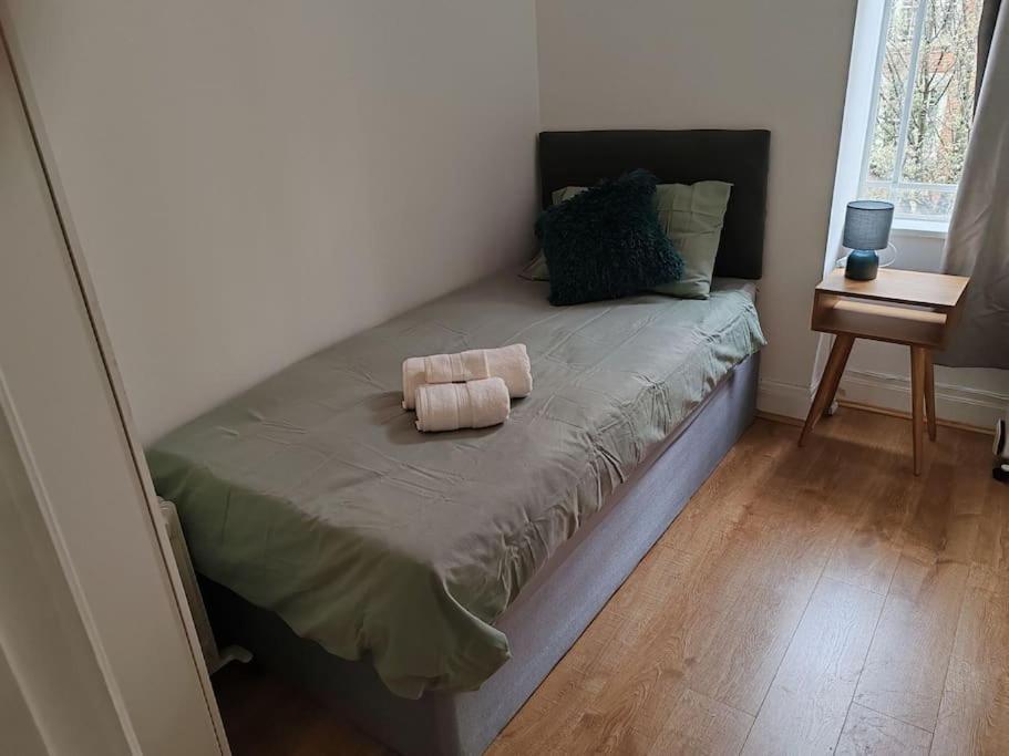 Two Bedroom In Bayswater Appartamento