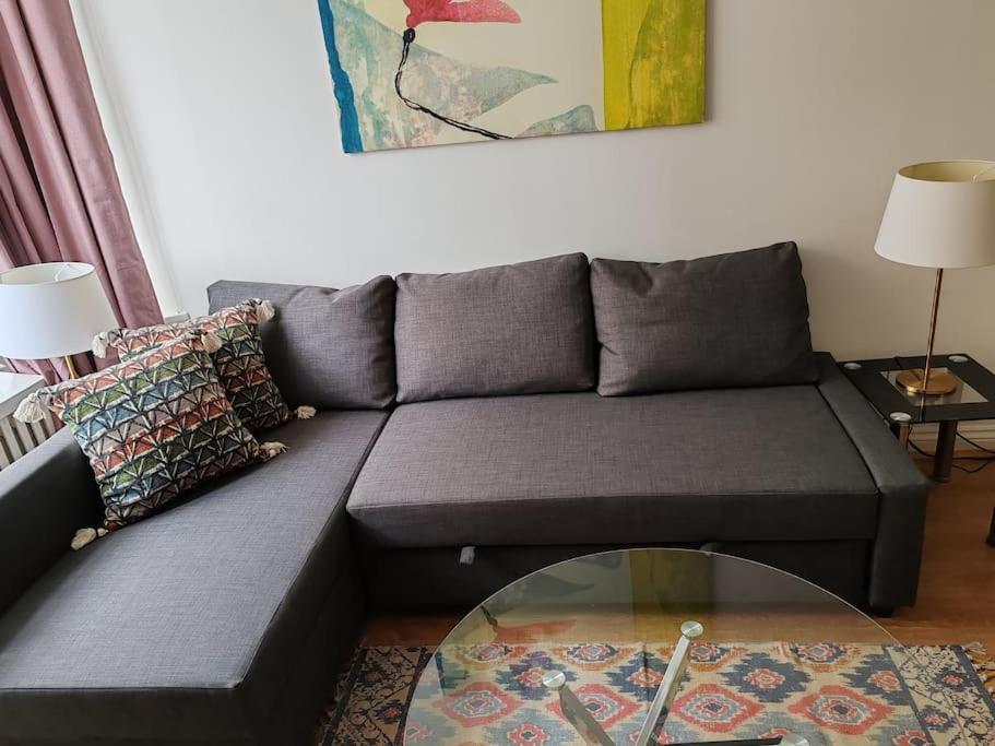 Two Bedroom In Bayswater *