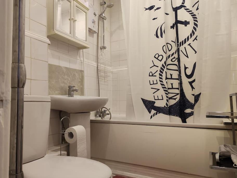 Two Bedroom In Bayswater Appartamento
